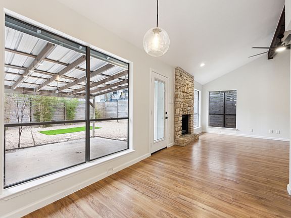 5th image of 1127 Hollow Creek Dr #B