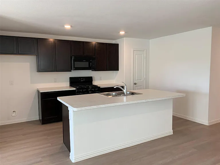 18118 Rockvine Dr — Photo 7