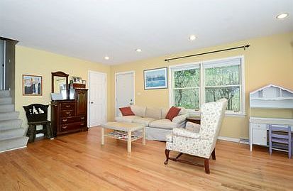 2nd image of 308 Southgate Dr