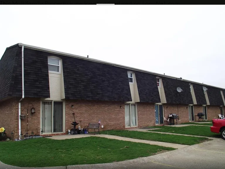1800 E 42nd St #4 — Photo 1