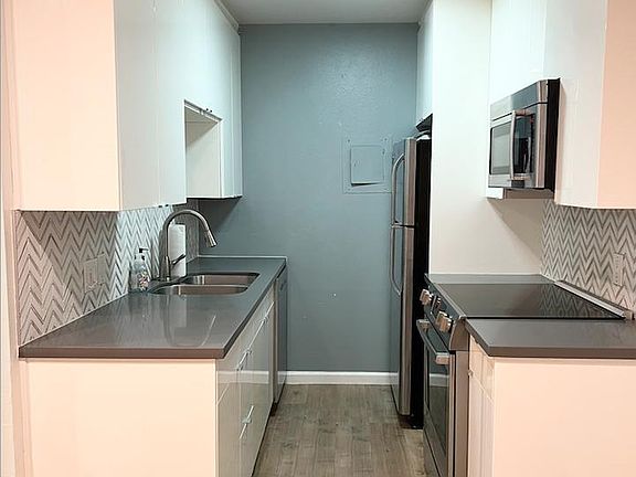 2nd image of 1735 N Fuller Ave APT 322