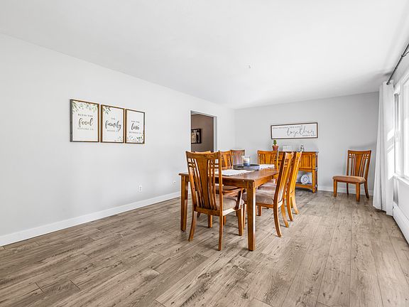 3rd image of 329 Eaton St