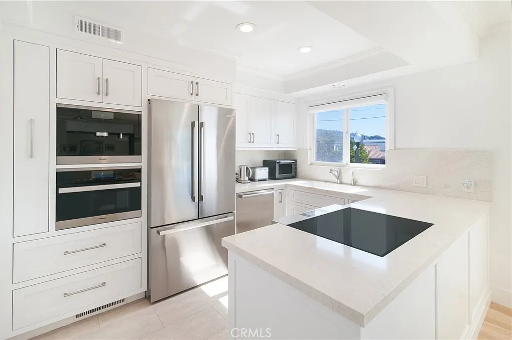 1 bed, 872 sqft, $4,000 — Photo 1