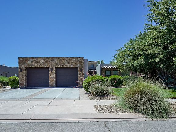 5th image of 1359 W Shinnecock Cir