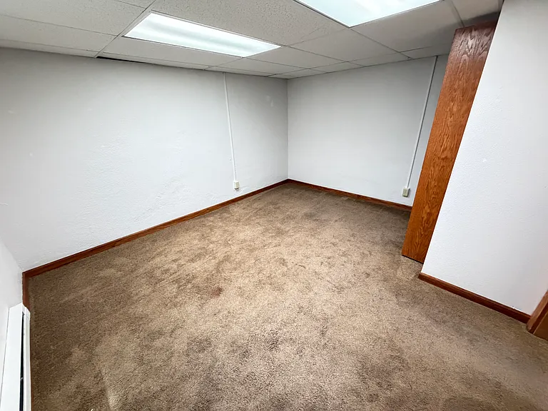 323 N Leroux St #C — Photo 16