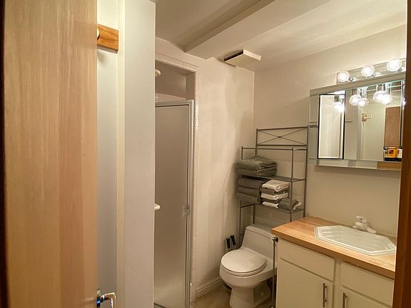 2nd image of 489 Woodside Ave