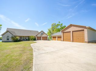 875 Faith Ln, Savannah, TN 38372