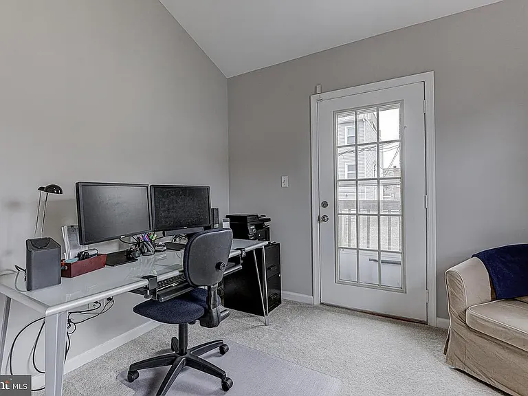827 S Curley St — Photo 19