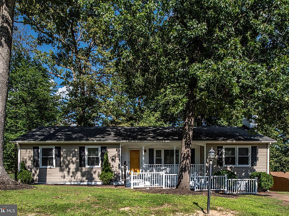 4th image of 411 Mahogany Ln
