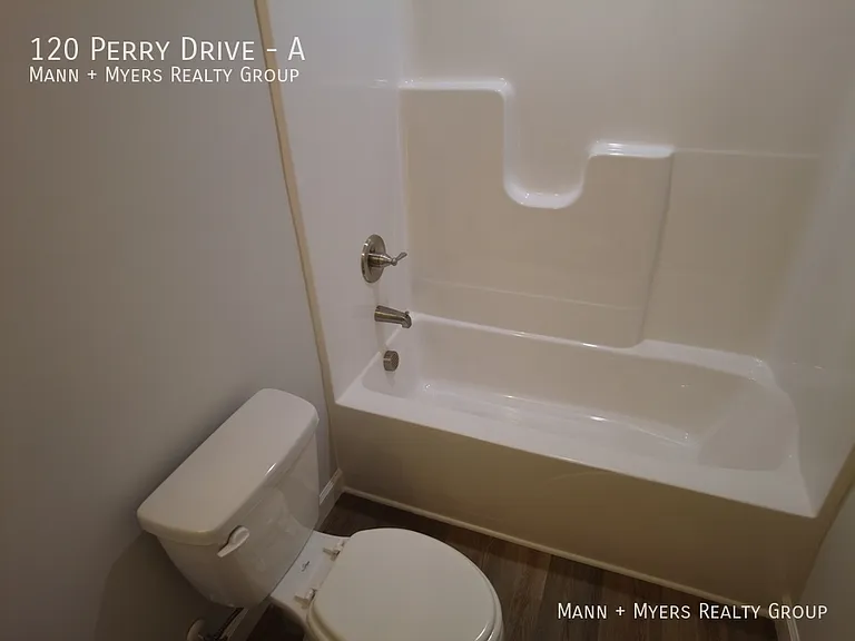 120 Perry Dr #A — Photo 28