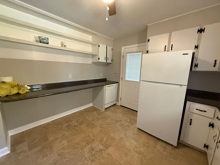 1155 Lake Cole Rd — Photo 3