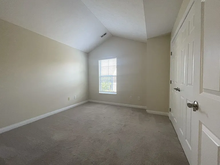5615 Frawley Dr — Photo 12