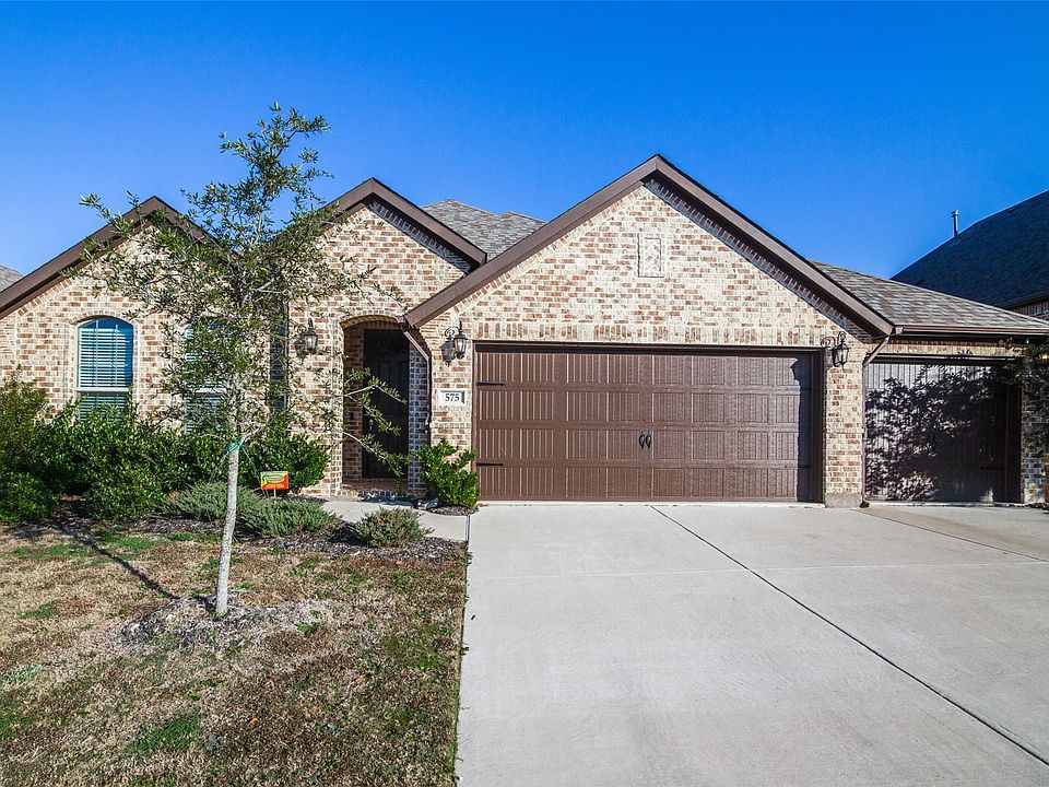 1st image of 575 Kara Dr