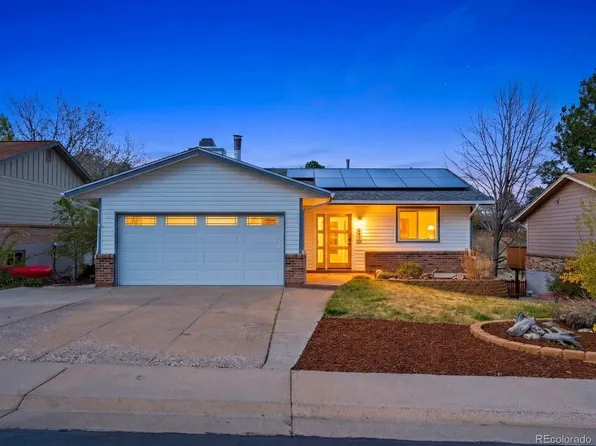 2271 S Beech Way, Lakewood, CO 80228