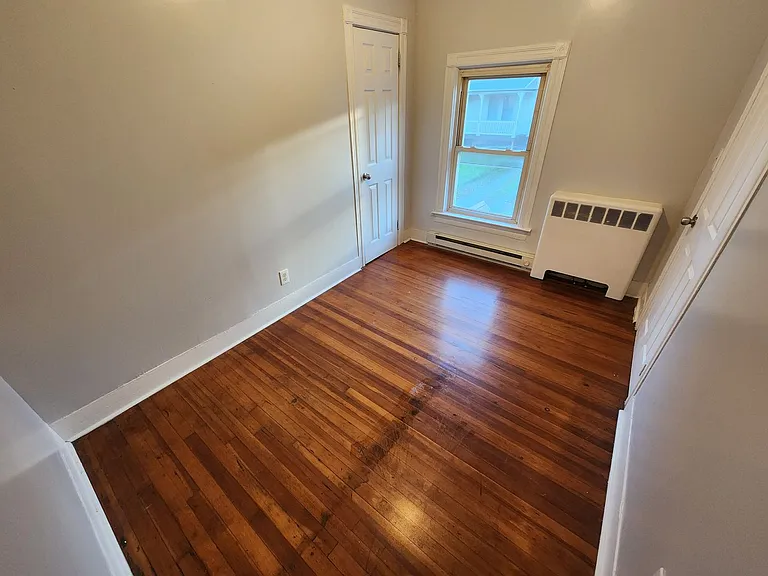 9 Spring St — Photo 17