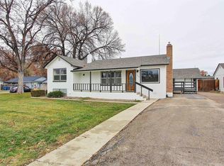 446 Lake Lowell Ave, Nampa, ID 83686