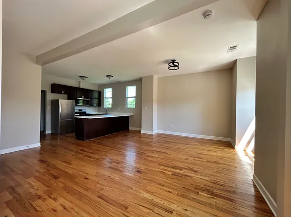 3618 W McLean Ave #2, Chicago, IL 60647