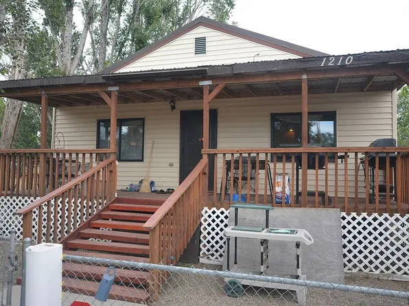 1210 Grace Ct, Benton City, WA 99320