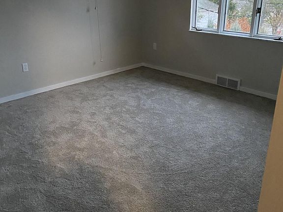 4th image of 4105 Orchard St
