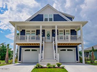 512 Moss Lake Ln, Holly Ridge, NC 28445