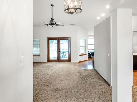 4th image of 5417 W Buena Vista Avenue