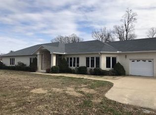 5 Morris Moore Dr, Humboldt, TN 38343