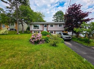 27 Judy Ave, Halifax, NS B4E 1A6