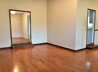 3045 Dell Dr, Hermitage, TN 37076