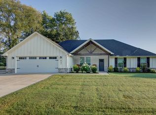 647 Oklahoma St, Van, TX 75790