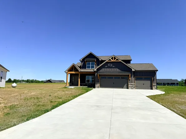 8 Pine Hills Ct, Crawfordsville, IN 47933