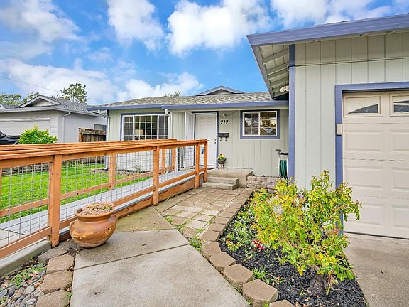 3rd image of 717 Brasher Court