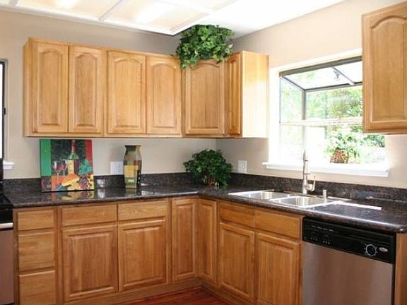 5th image of 4980 Whittier Dr