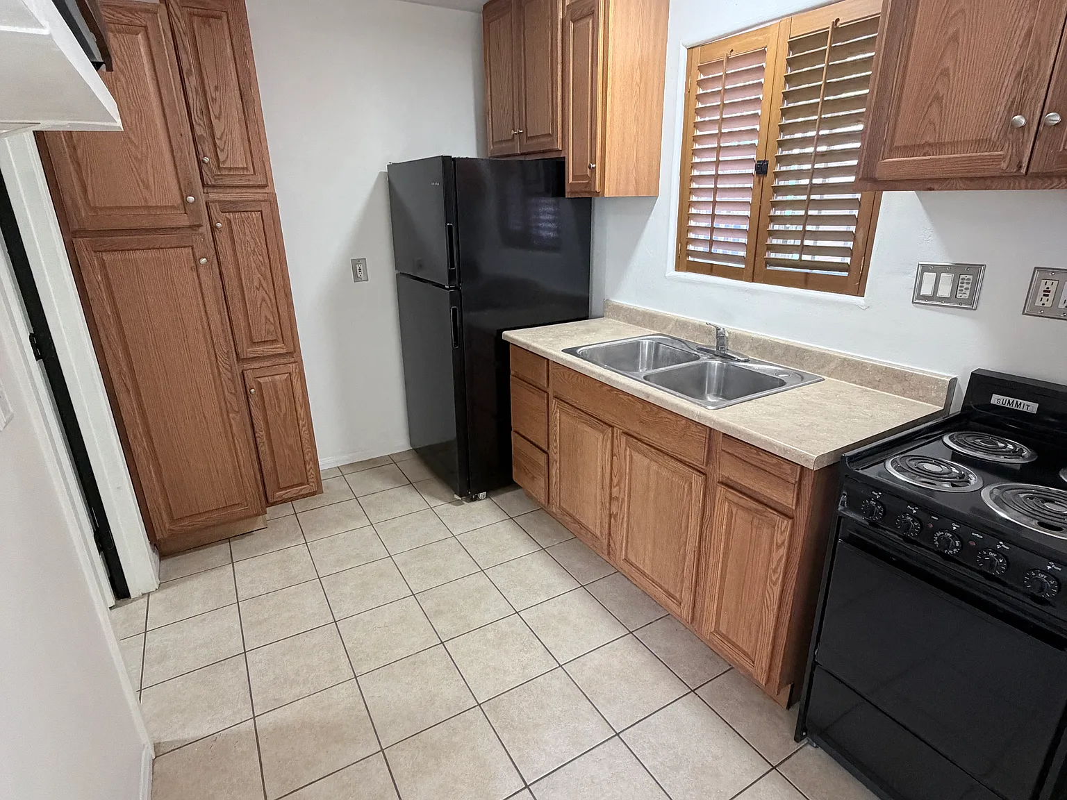 1 bed, 576 sqft, $1,200 — Photo 4