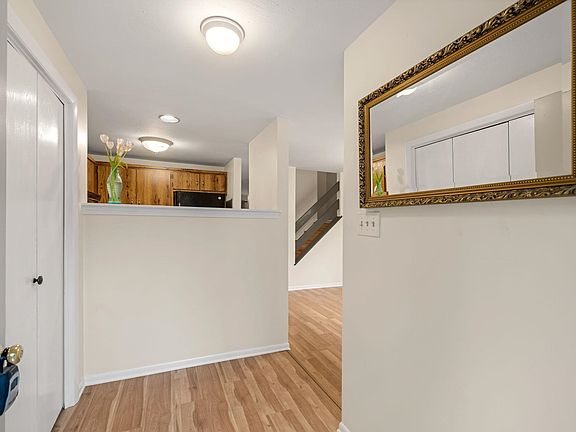 3rd image of 52 Spring Cove Road