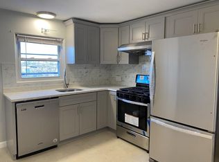 246 Quincy Shore Dr APT 4, Quincy, MA 02171