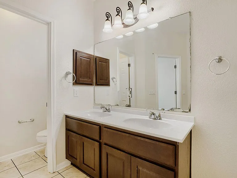 3817 Links Ln — Photo 15