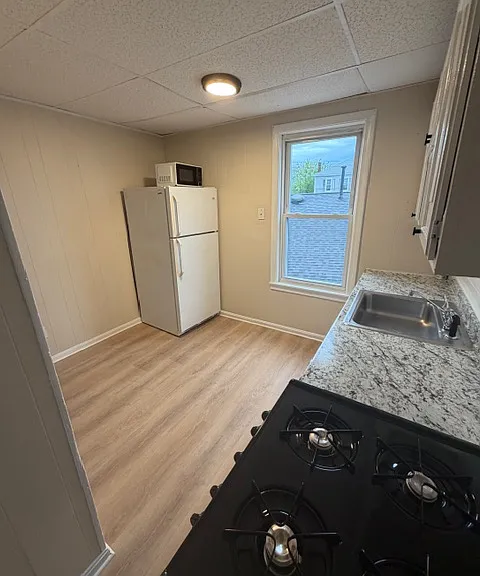1831 S Main St #2E — Photo 2