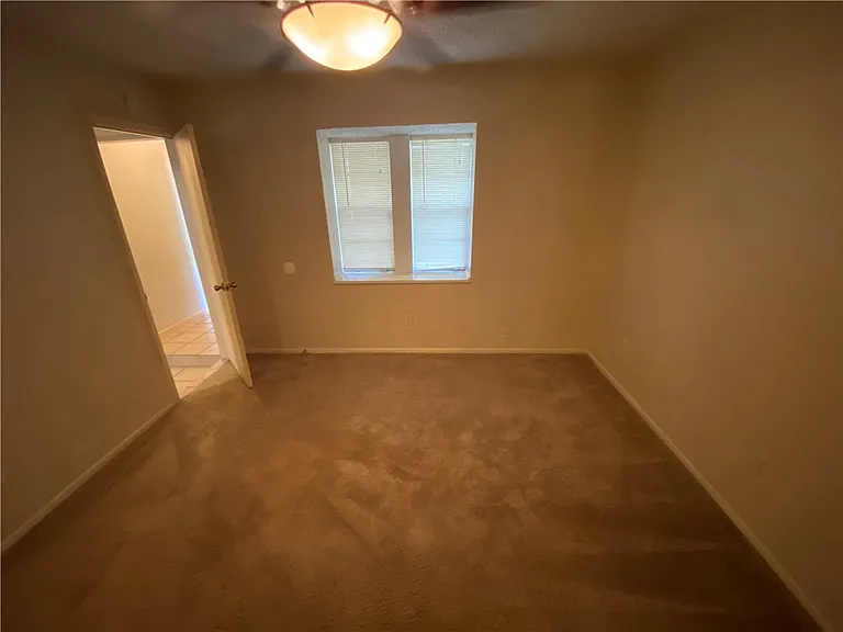 2317 Vialoux Dr — Photo 15