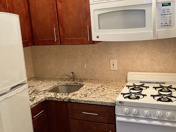 4th image of 1380 1st Ave APT 2C