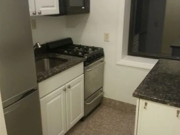 408 Sterling St, Brooklyn, NY 11225