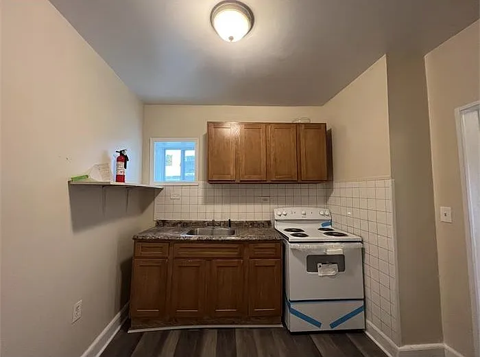 143 W Cumberland St #1 — Photo 7