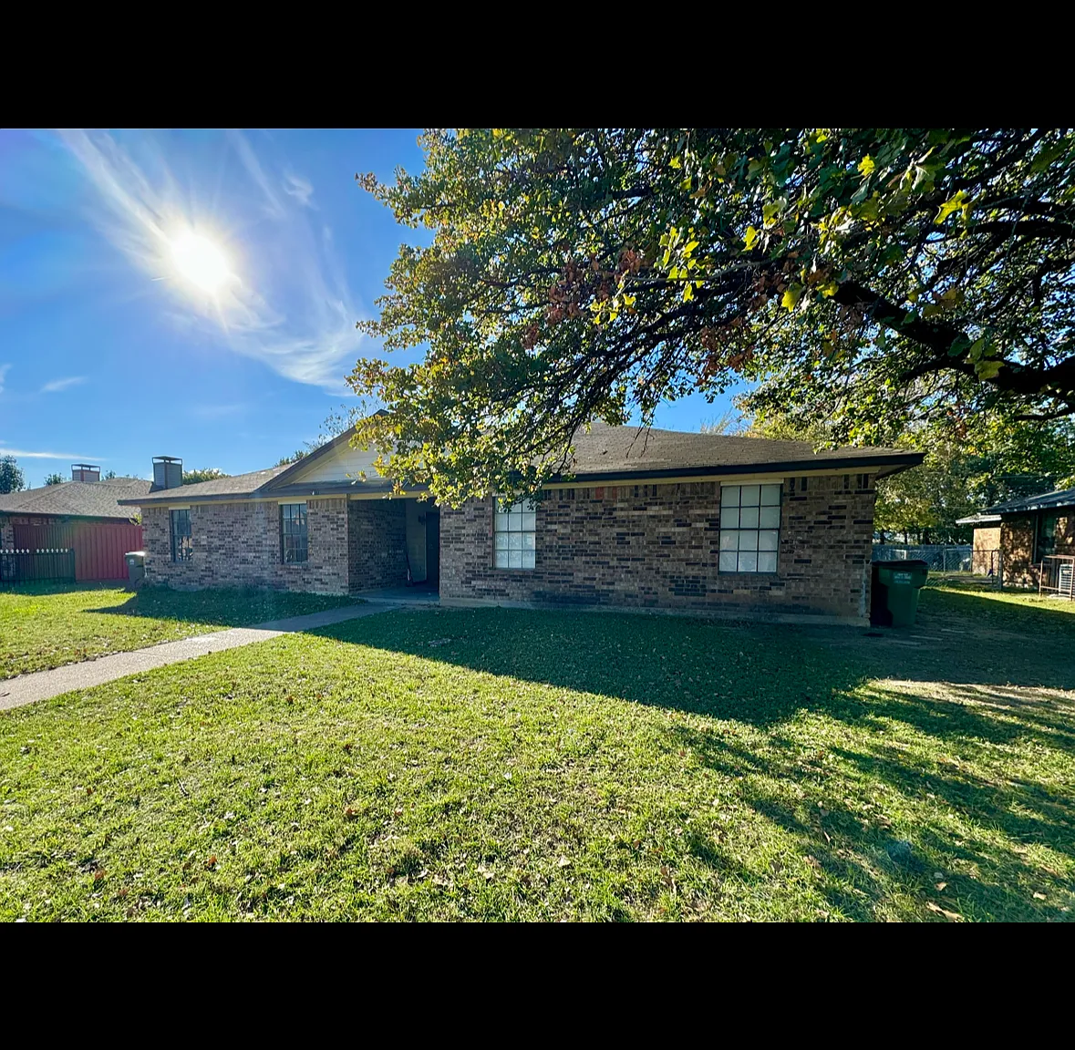 3 bed, 1100 sqft, $1,390 — Photo 1