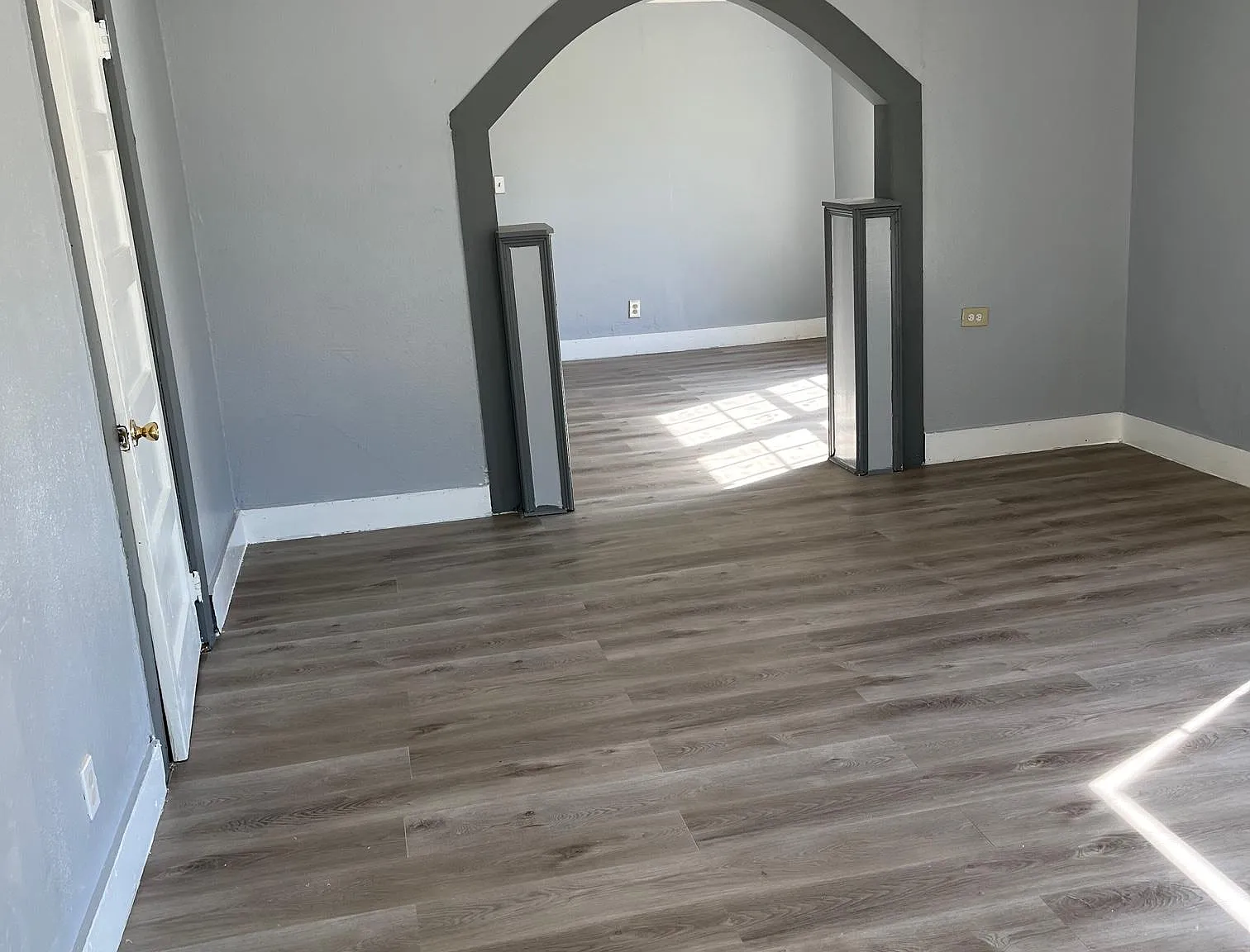 3 bed, 1400 sqft, $1,000 — Photo 2