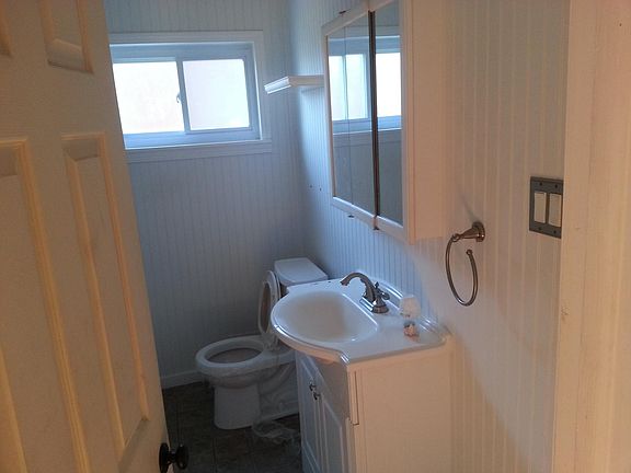 5th image of 9886 Milburn St