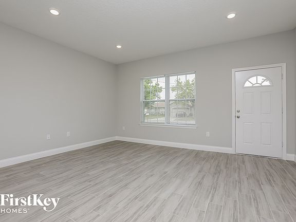 3rd image of 645 Crane Dr
