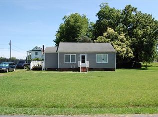 207 W Vance Ave, Liberty, NC 27298