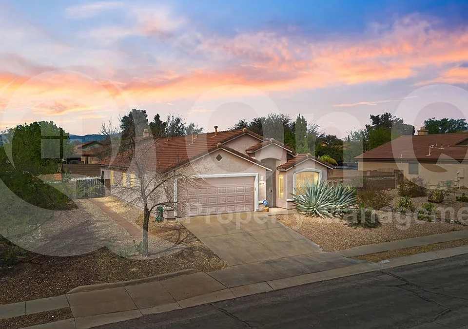 8875 E La Palma Dr