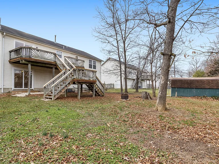 359 Montgomery Cir — Photo 46