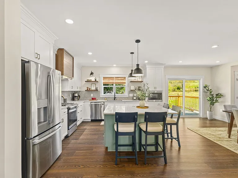 105 Bishop Hollow Rd — Photo 12