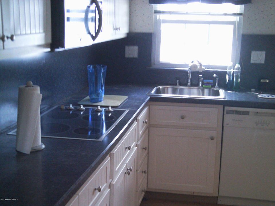 1st image of 807A Balmoral Ct #100A